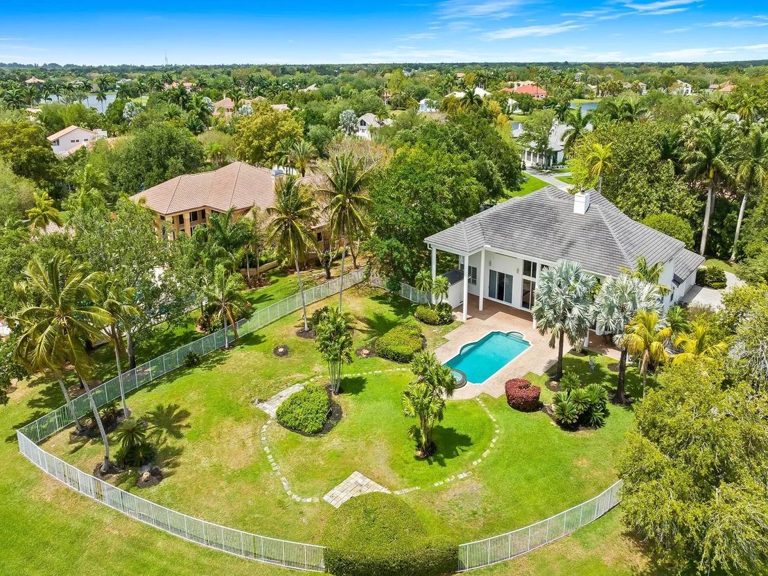 Photo of 3360 Bridle Path Lane
