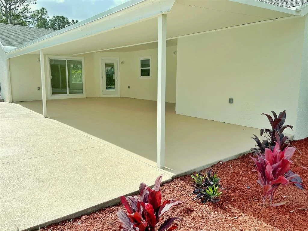 Photo of 5486 Avocado Boulevard