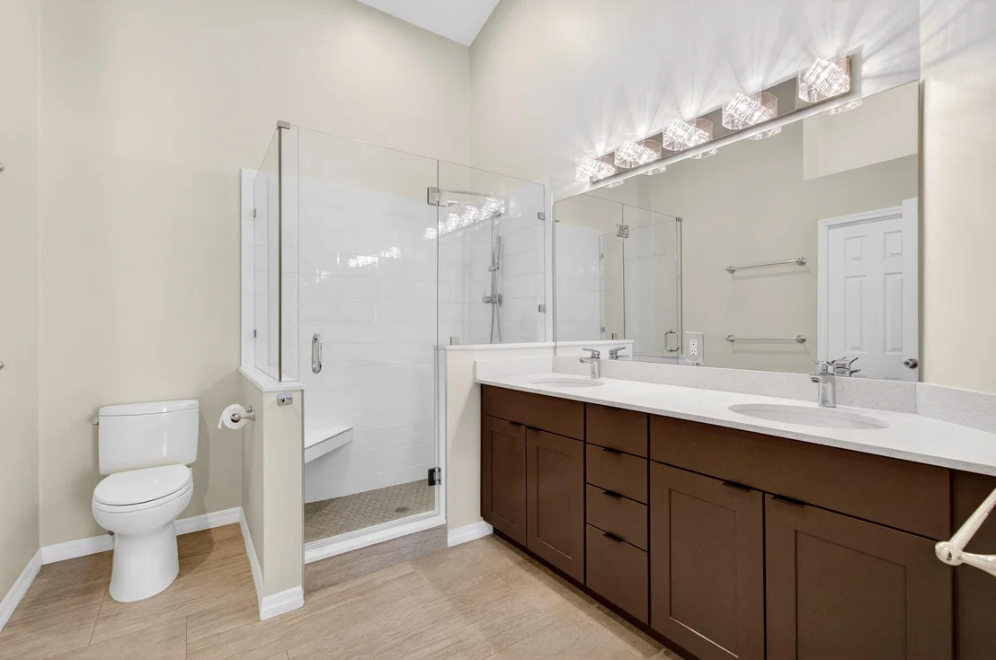 Photo of 1142 Canoe Point