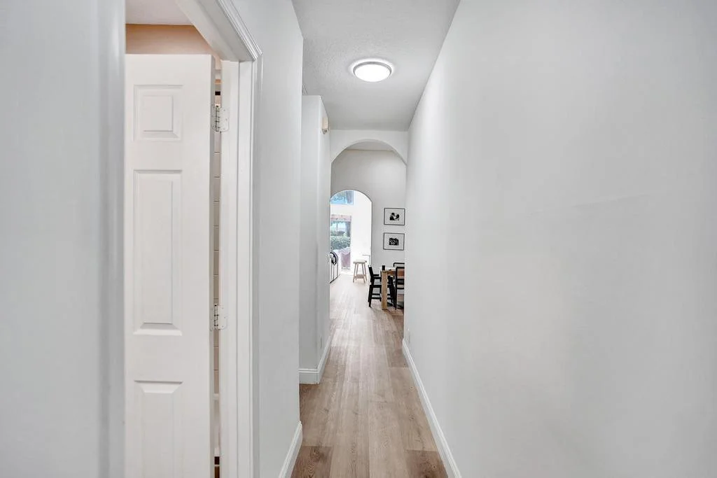 Photo of 1660 W Classical Boulevard