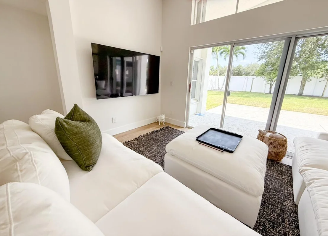 Photo of 7895 Manor Forest Boulevard