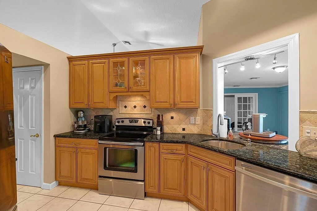Photo of 7445 N 16th Manor