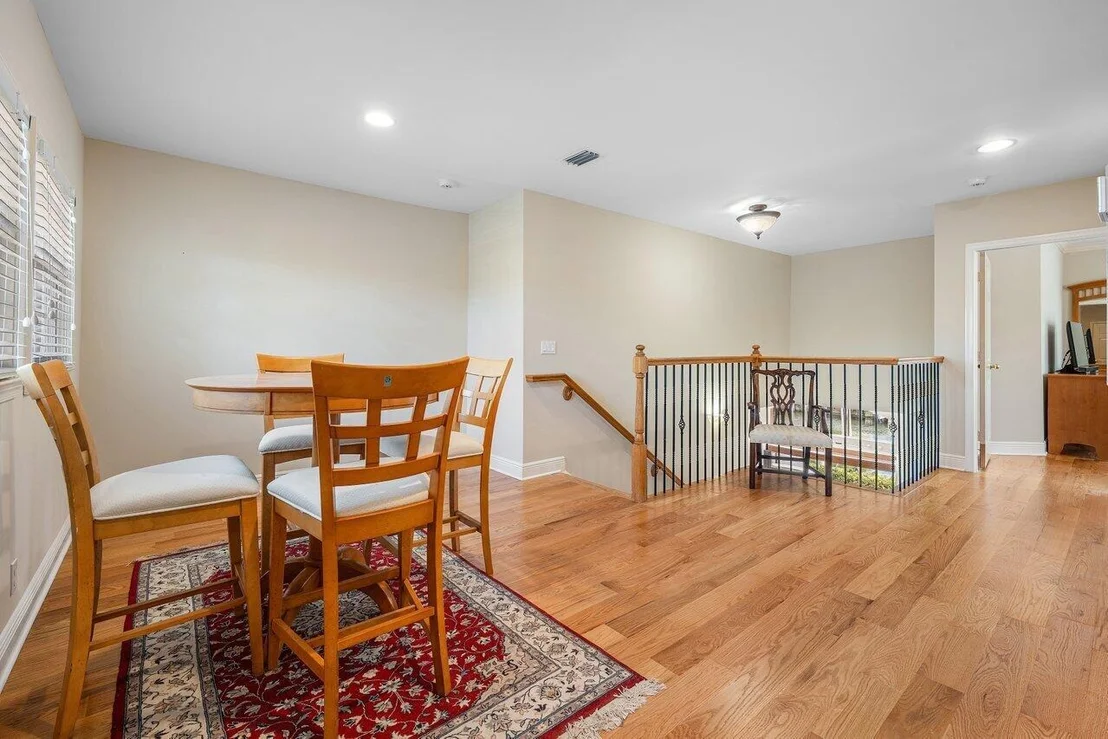 Photo of 923 Hyacinth Drive