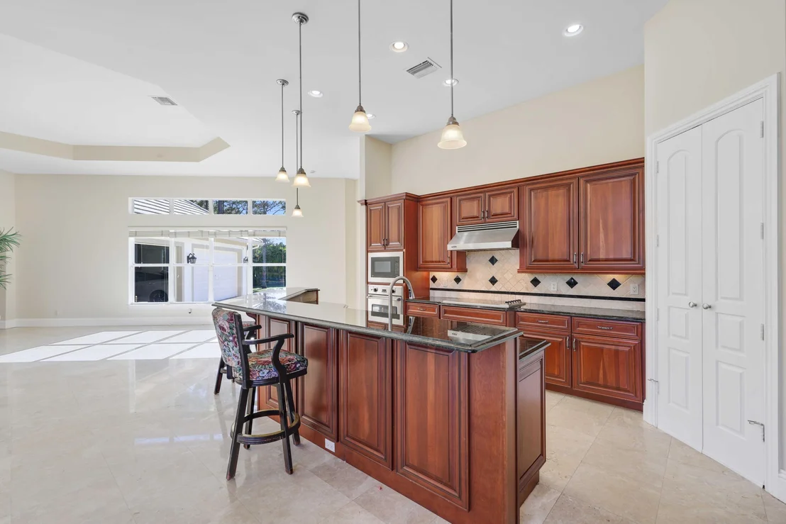 Photo of 11581 Manatee Terrace