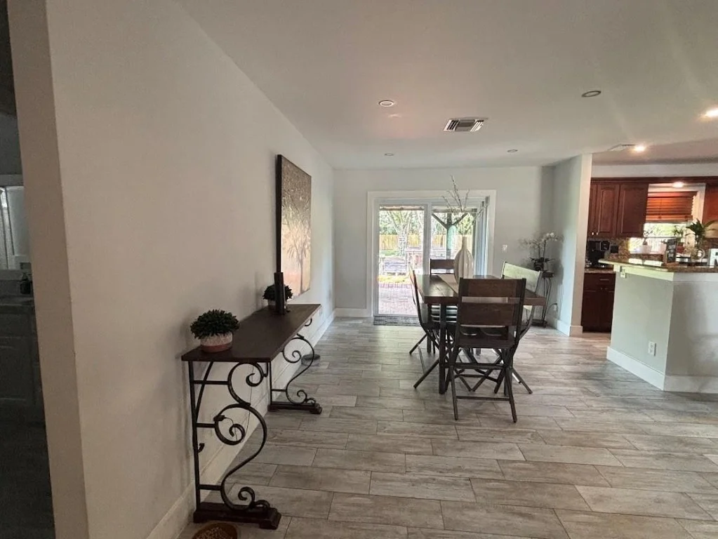 Photo of 11223 Sunset Boulevard