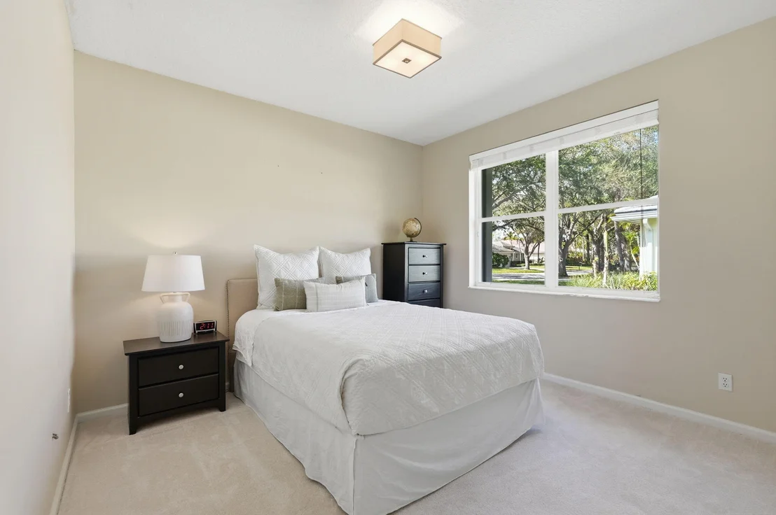 Photo of 159 N River Drive E