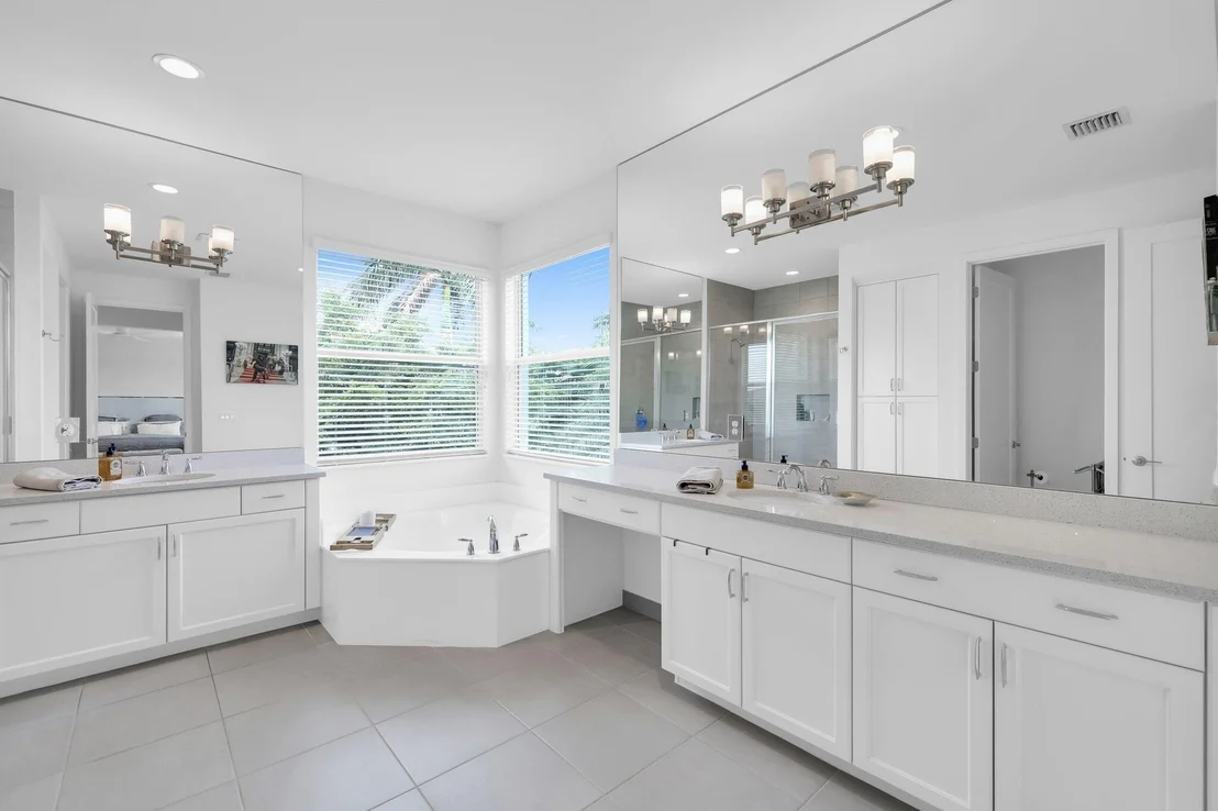 Photo of 15356 Blue River Road