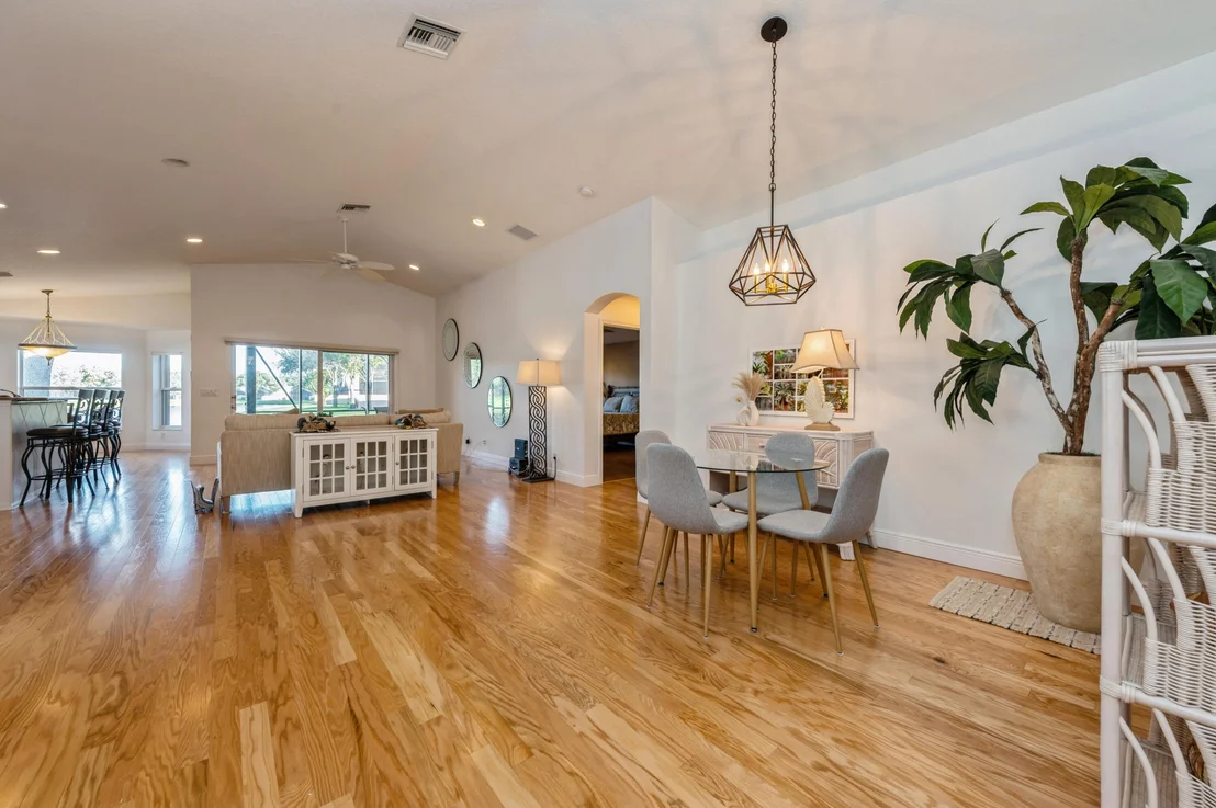 Photo of 12040 Roma Road