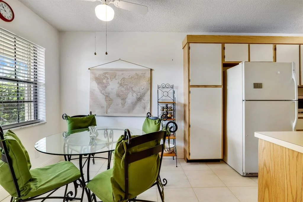 Photo of Unit D at 501 Pinecrest Circle