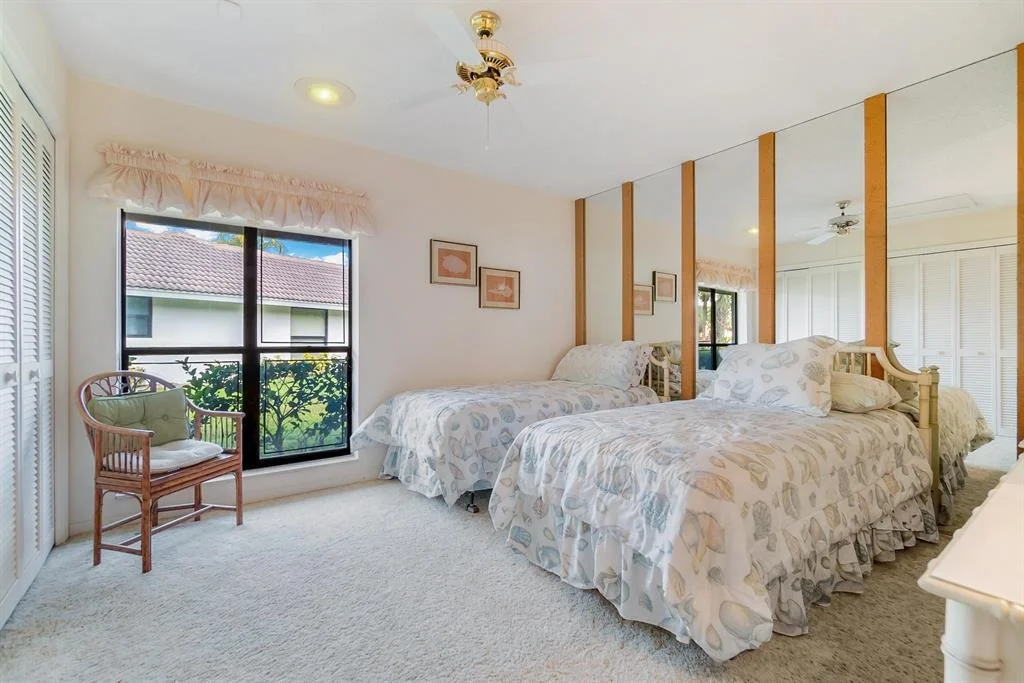 Photo of 5963 Glenbrook Drive