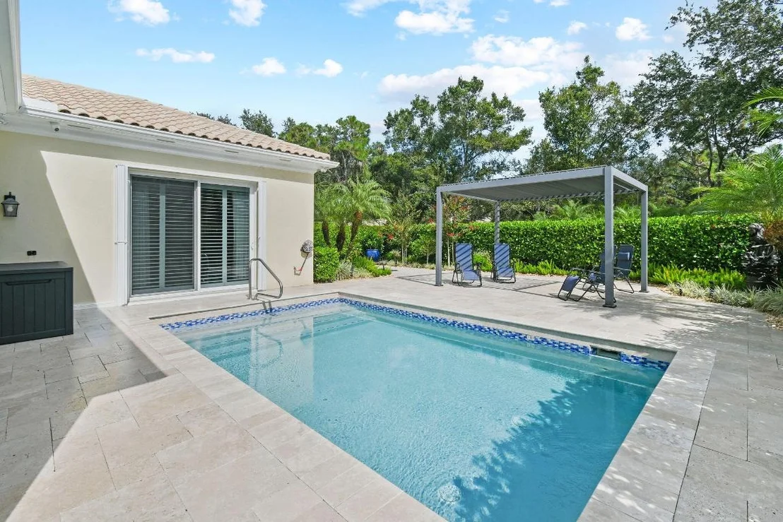 Photo of 4015 Community Drive