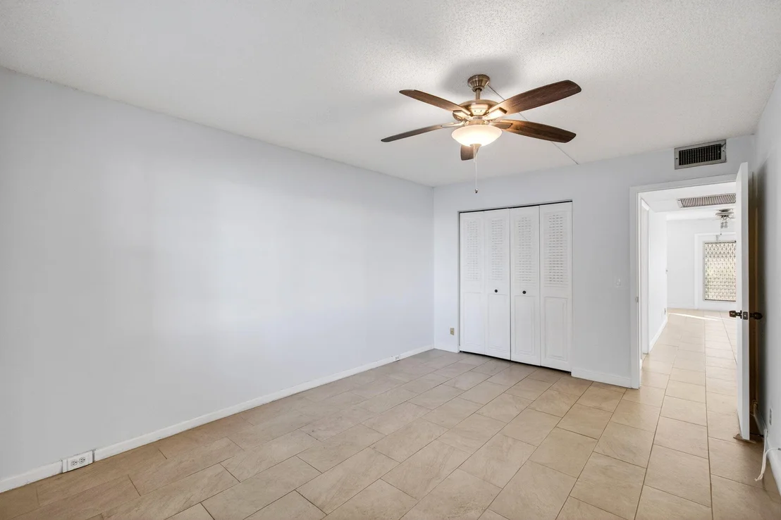 Photo of 1017 Cornwall A