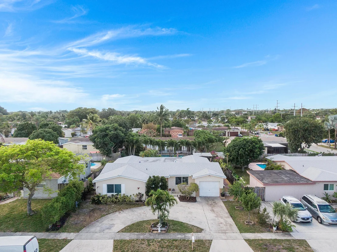 Photo of 6972 NW 8th Street