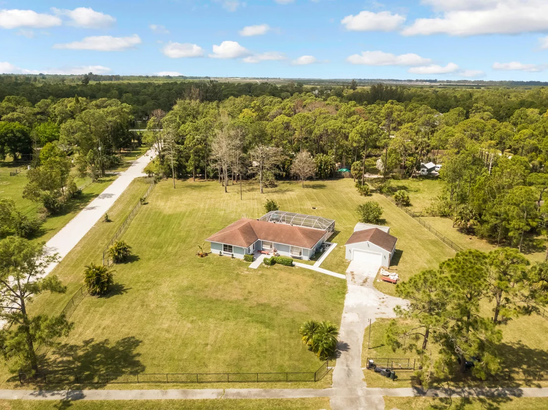 Photo of 4793 Avocado Boulevard