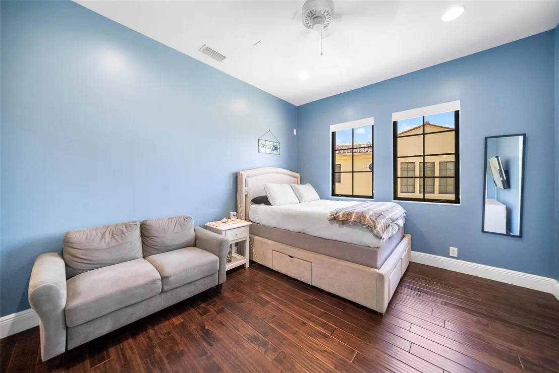 Photo of 9460 Eden Manor