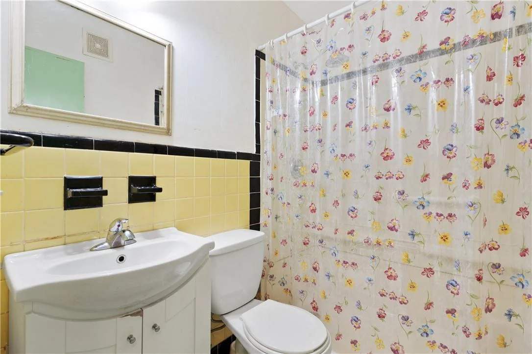 Photo of 3500 Sutton Road
