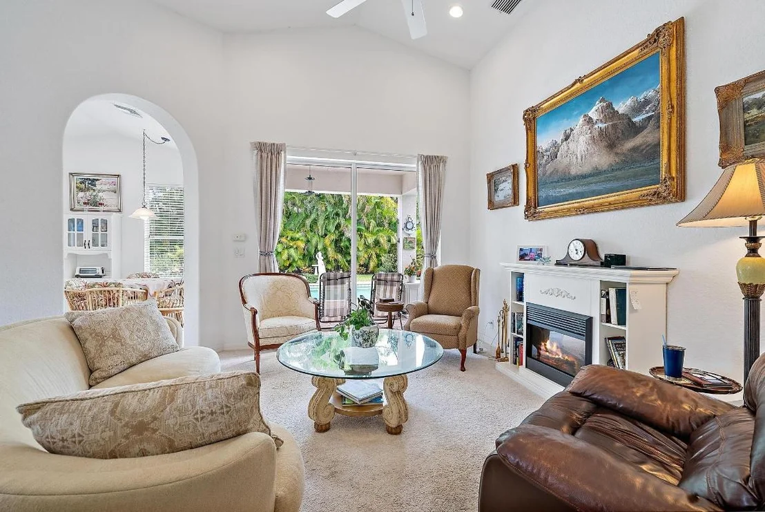 Photo of 6784 SE Twin Oaks Circle