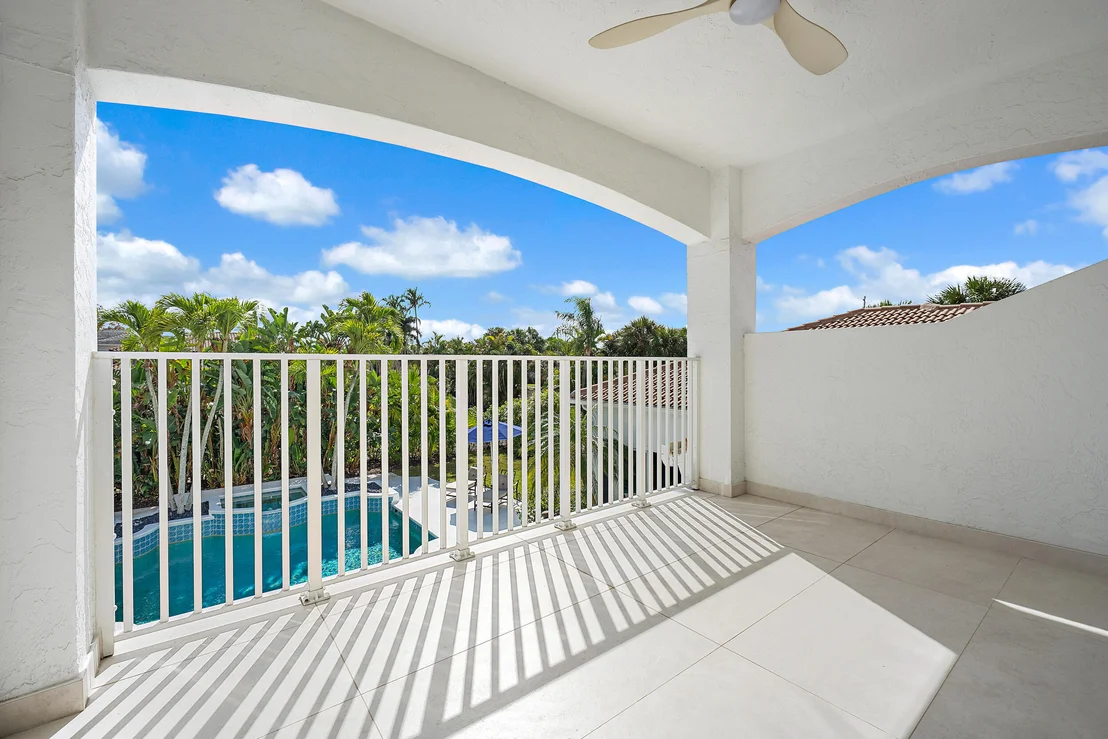 Photo of 325 Eagle Drive