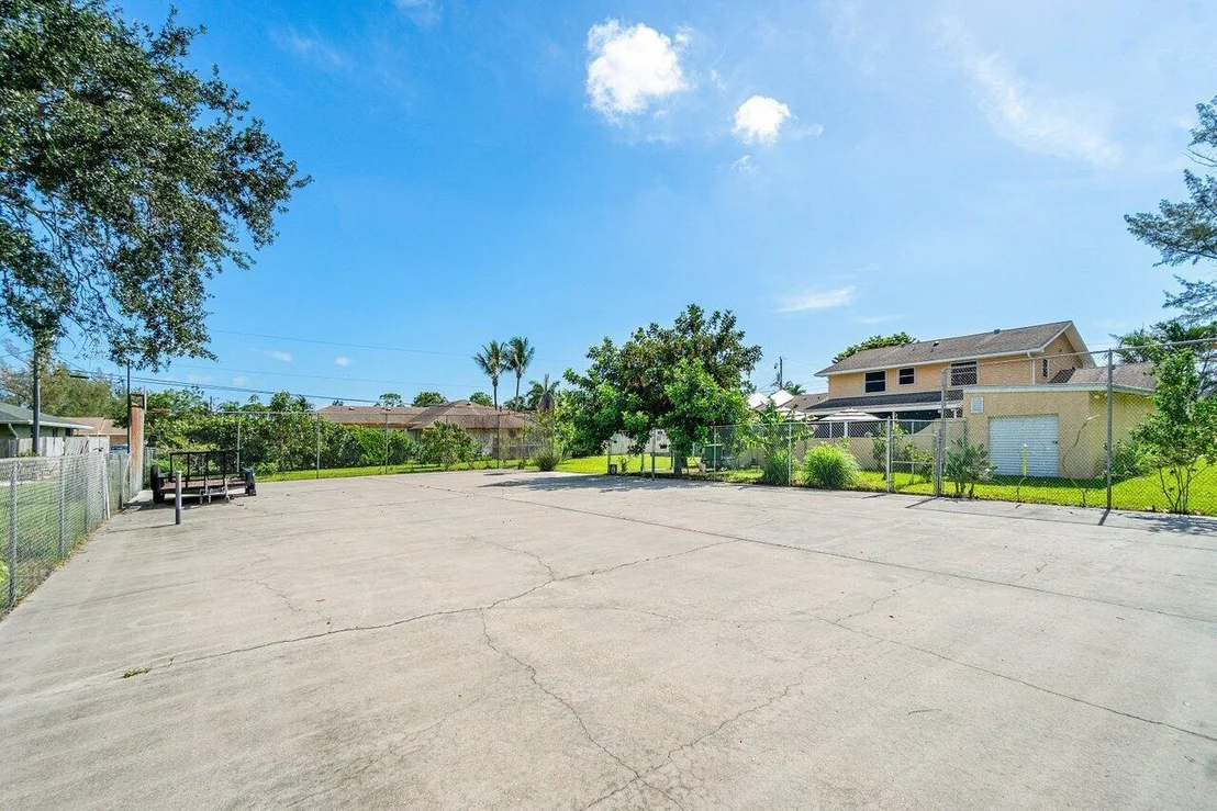 Photo of 6435 Boyd Lane