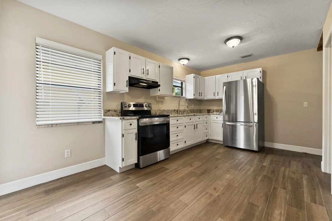 Photo of 3585 SE 8th Street