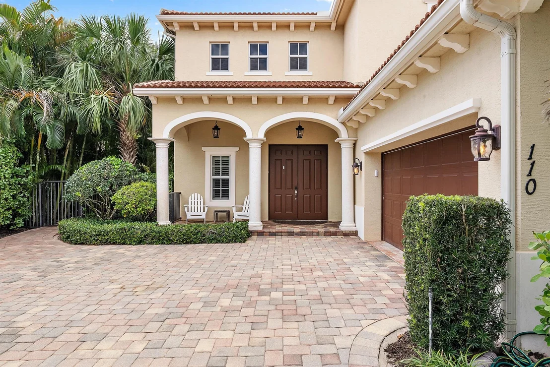Photo of 110 Crab Cay Way