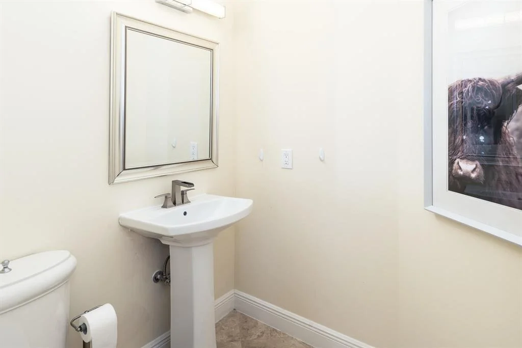 Photo of 8849 Valhalla Drive