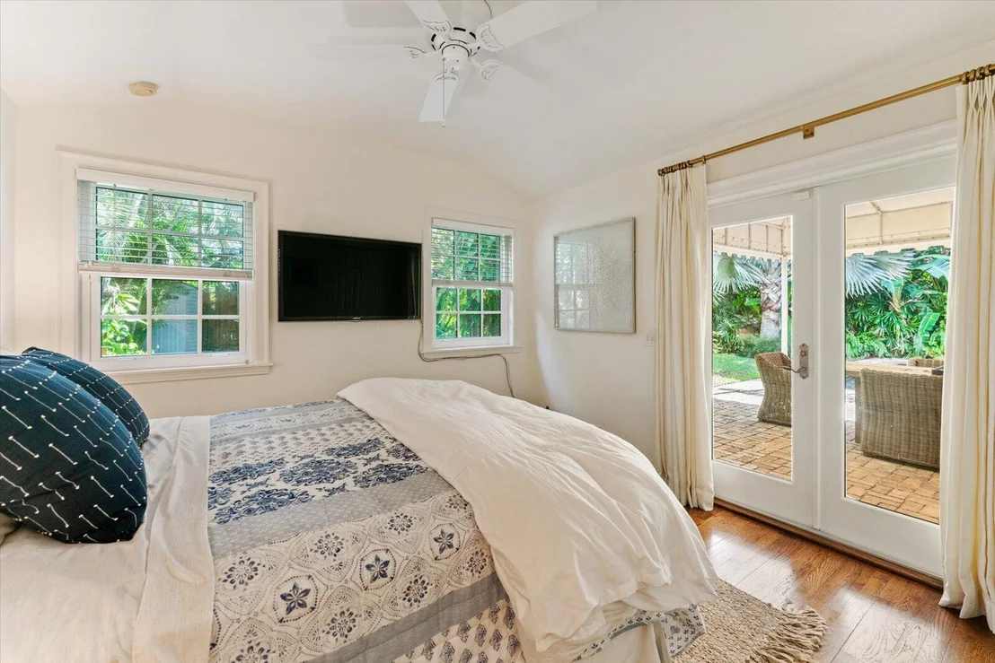 Photo of 733 Sunset Road