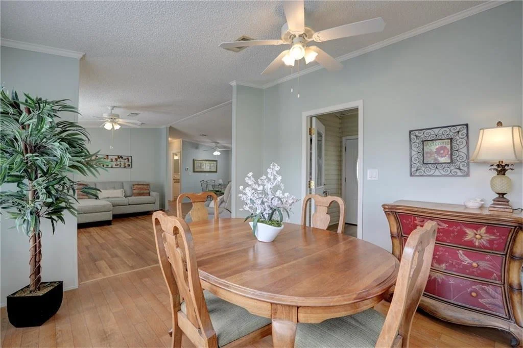 Photo of 646 Barefoot Boulevard