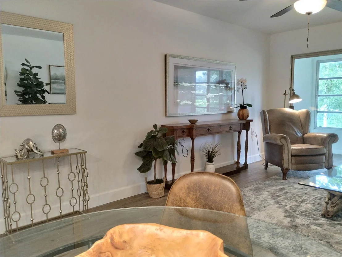 Photo of Unit E2 at 1201 Bahama Bend