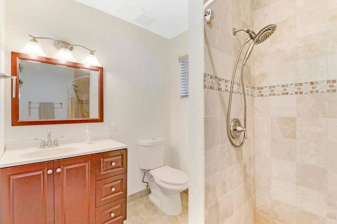 Photo of 2867 Oak Drive