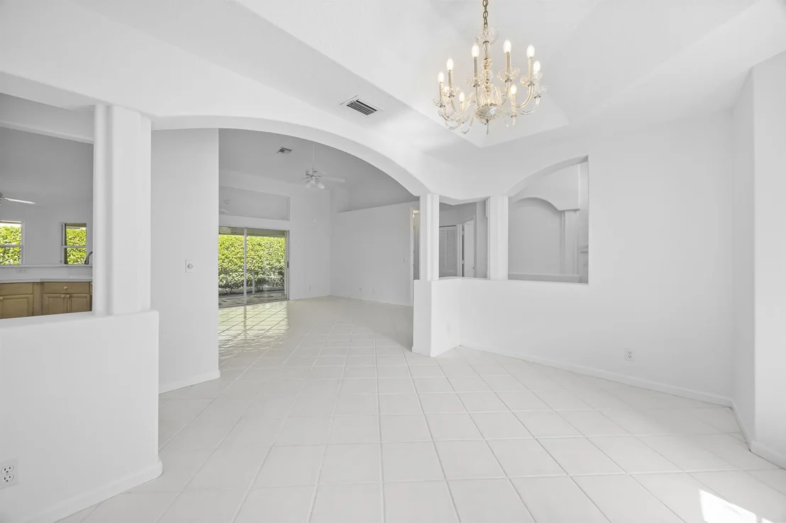 Photo of 1040 Egret Circle Circle N