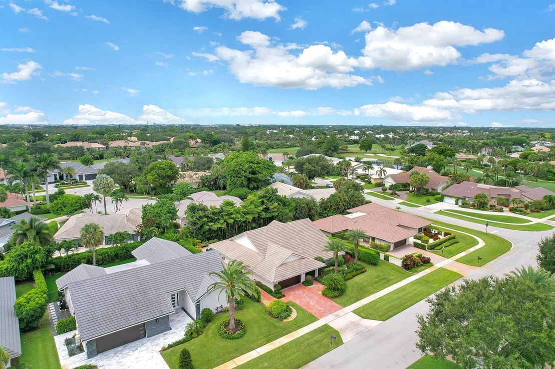Photo of 3952 Live Oak Boulevard