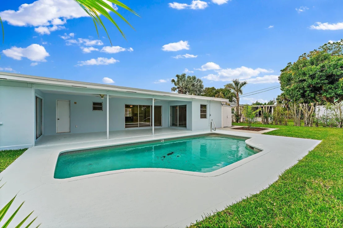 Photo of 538 Dover Road N