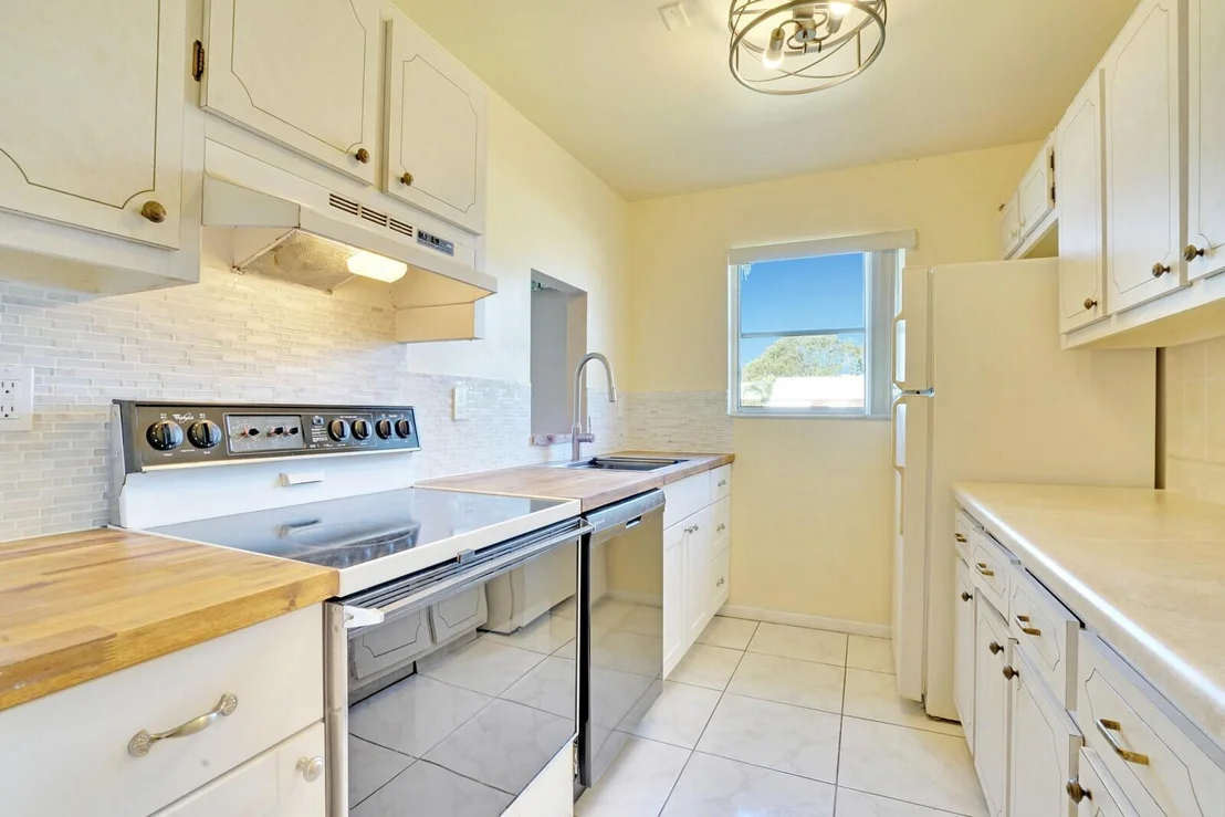 Photo of Unit C at 330 Main Boulevard