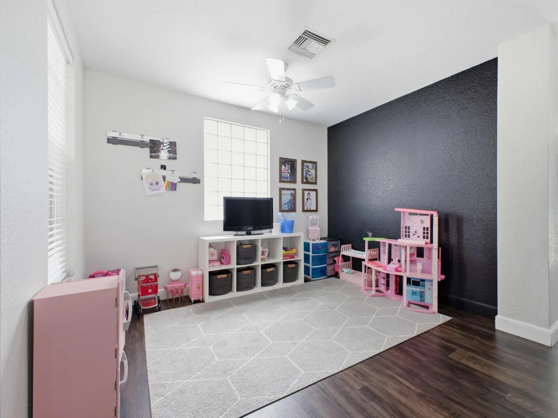 Photo of 5676 Azalea Circle