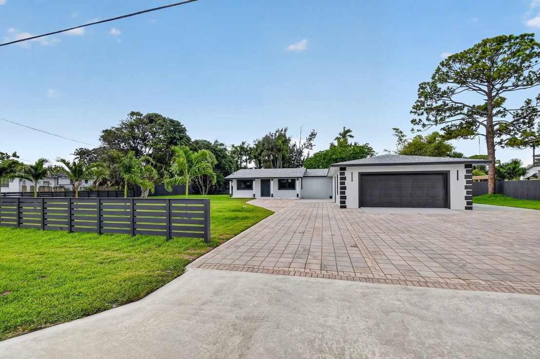 Photo of 3192 Riddle Road