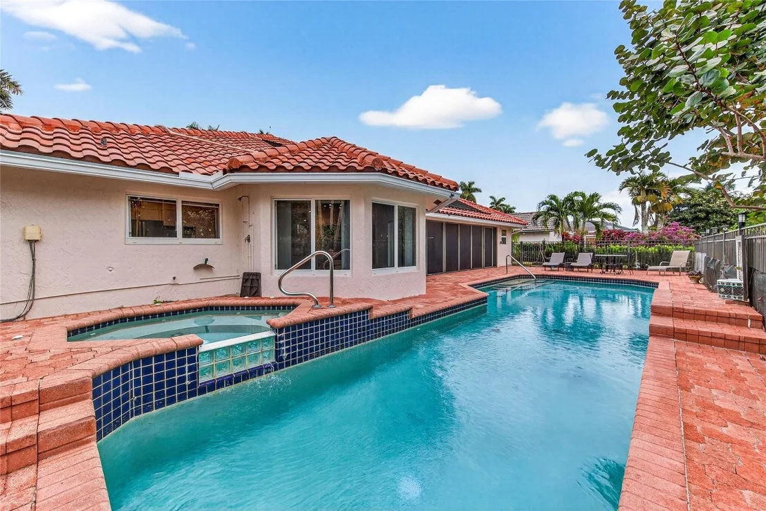 Photo of 10405 Canoe Brook Circle