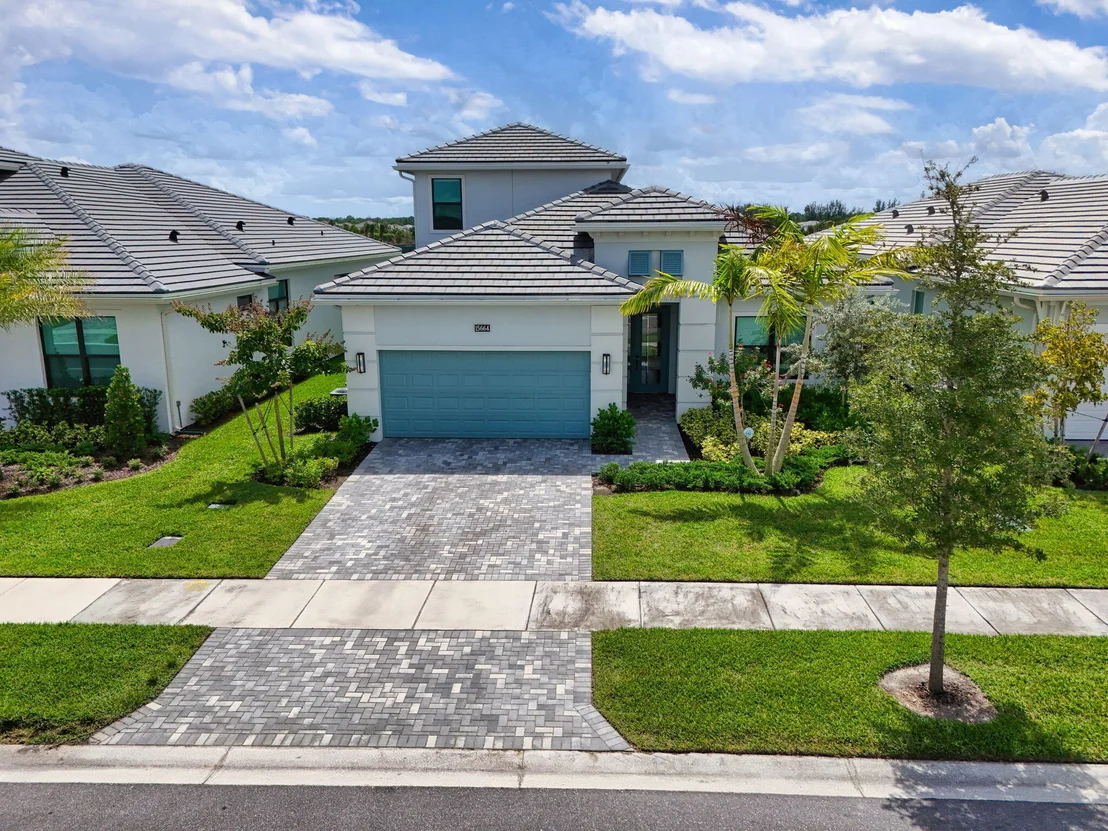 Photo of 15664 Merritt Drive