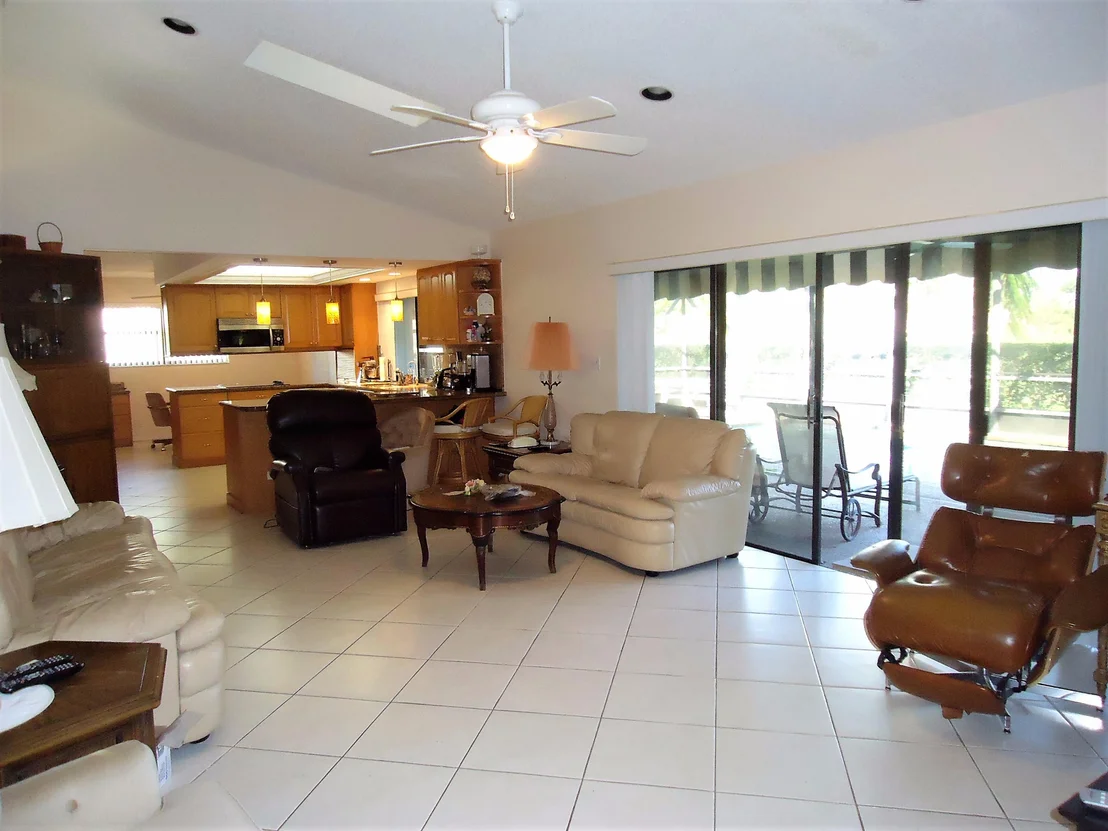 Photo of 3129 Lakeview Drive