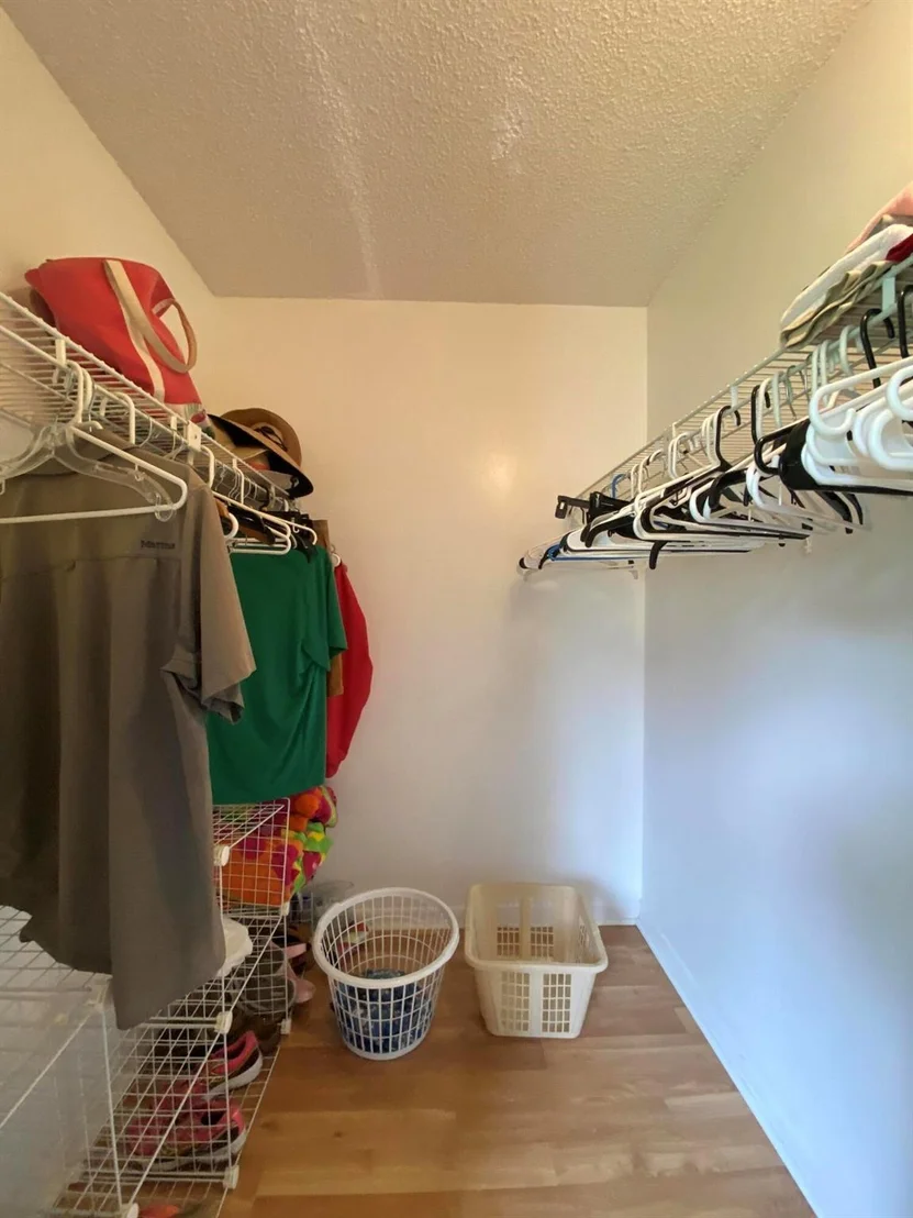 Photo of Unit D1 at 302 Pine Ridge Circle