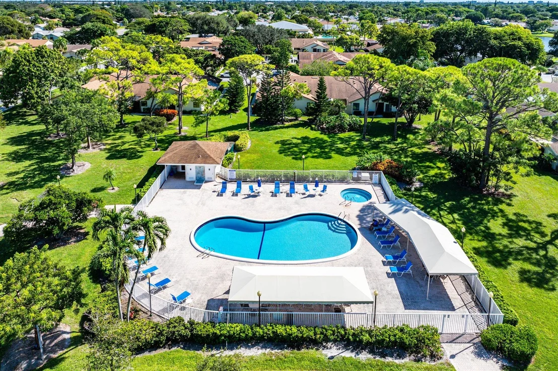 Photo of 2350 Riviera Drive