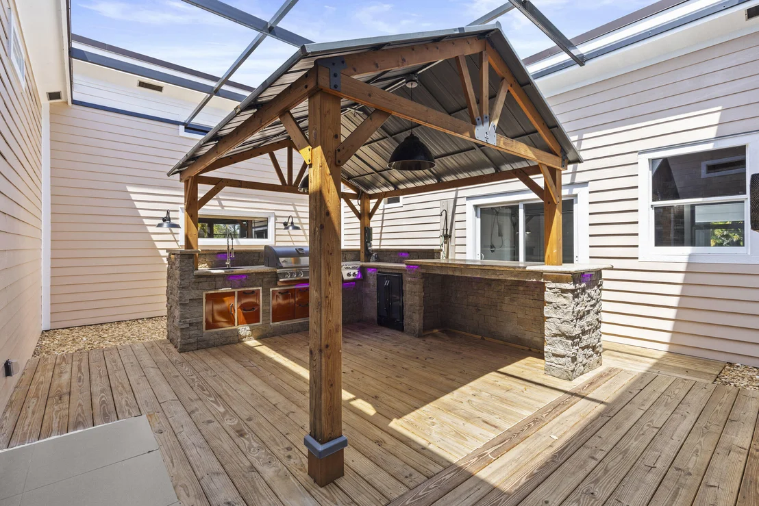 Photo of 4931 Clock Road