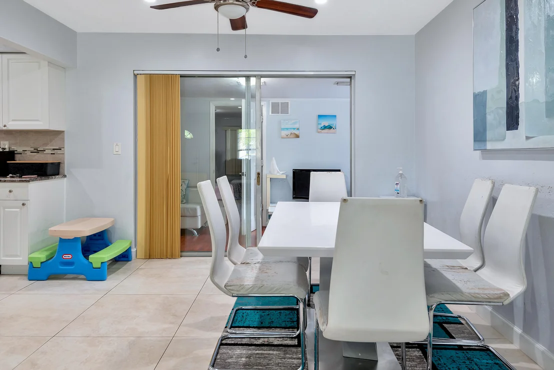 Photo of 4170 Foss Road