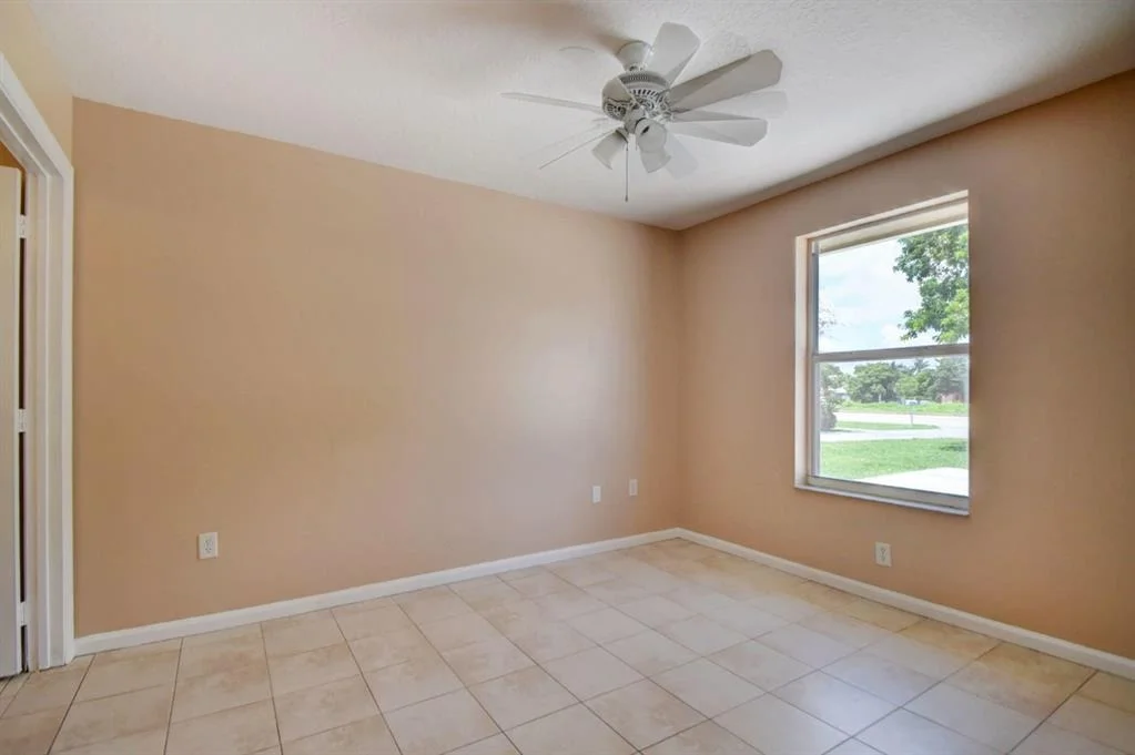 Photo of 1125 S Dixie Highway
