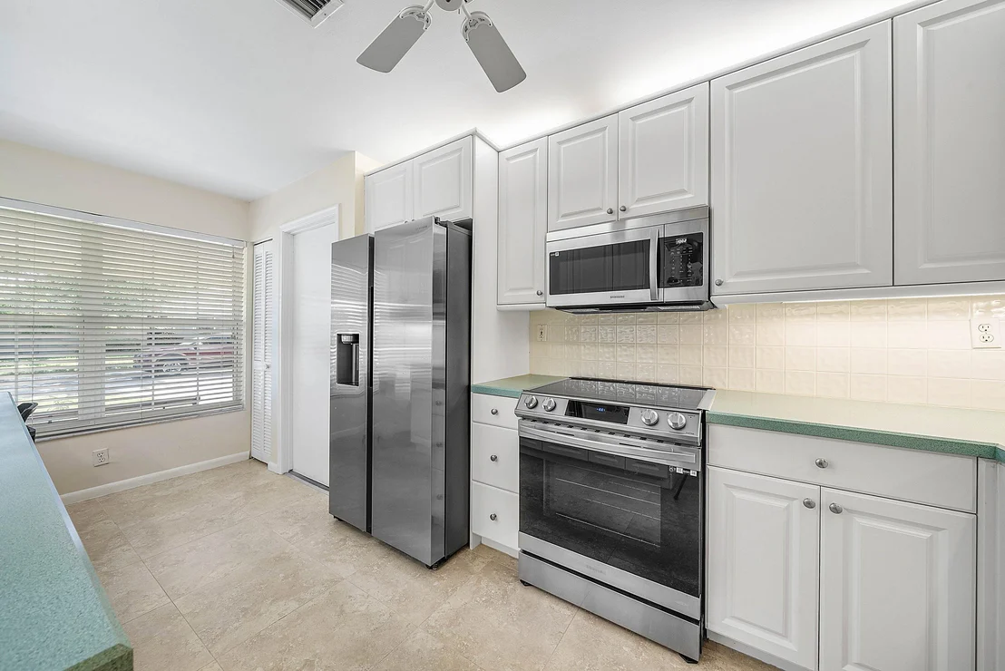 Photo of 241 DEL RIO Boulevard