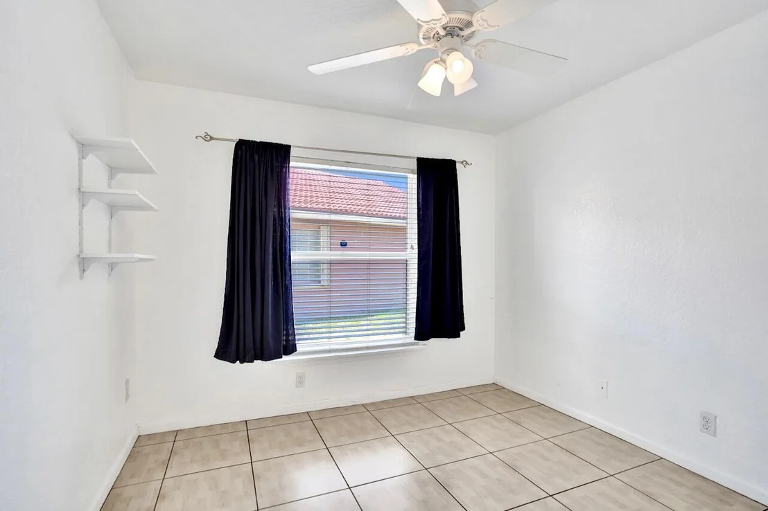 Photo of 8140 Palm Gate Drive