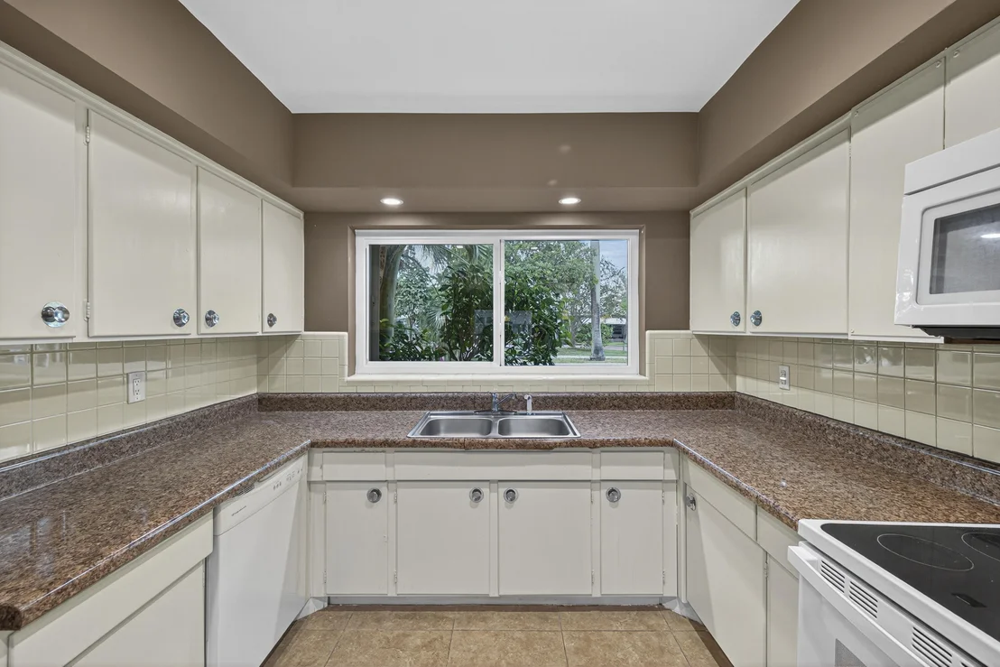 Photo of 2750 SE 3rd Street
