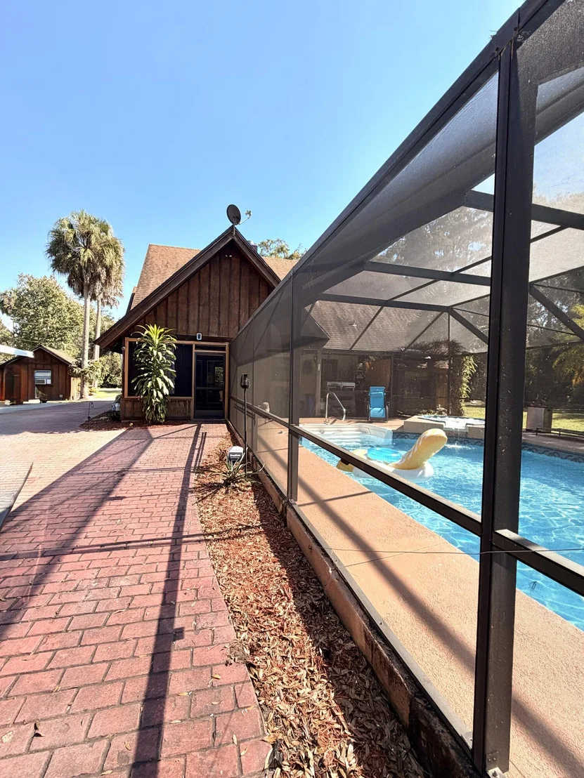 Photo of 505 SE 18th Way