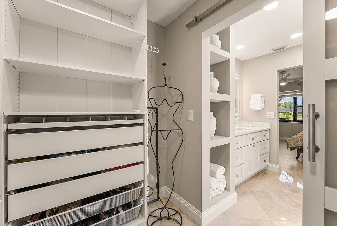 Photo of 5534 Forest Oaks Terrace