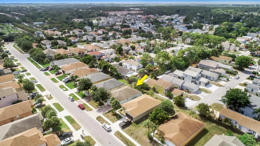 Photo of 5941 Azalea Circle